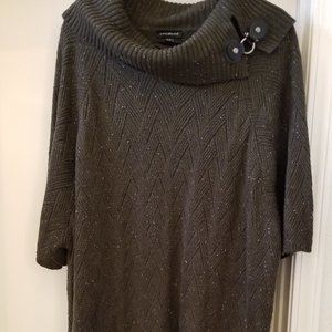 Short sleeve sweater